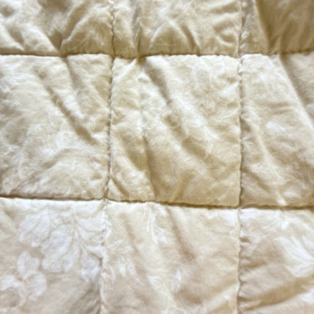 CABBAGES & ROSES LONDON EURO Quilted Ruffled Pillow Shams Covers, Set Of 2 24x24 - Picture 3 of 7